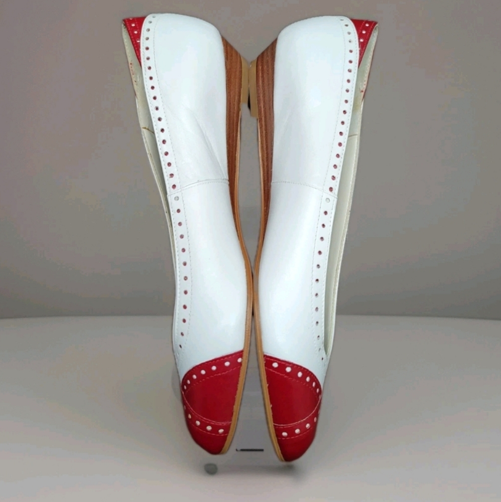 NOS Ladies Papagallo Dress Shoes Red & White Wingtips Low Stacked Wood Wedges